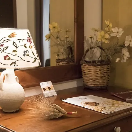 Liola Bed and breakfast 3*